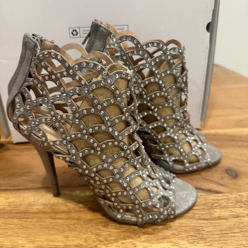 Nine West Silver Rhinestones Cutout Heels